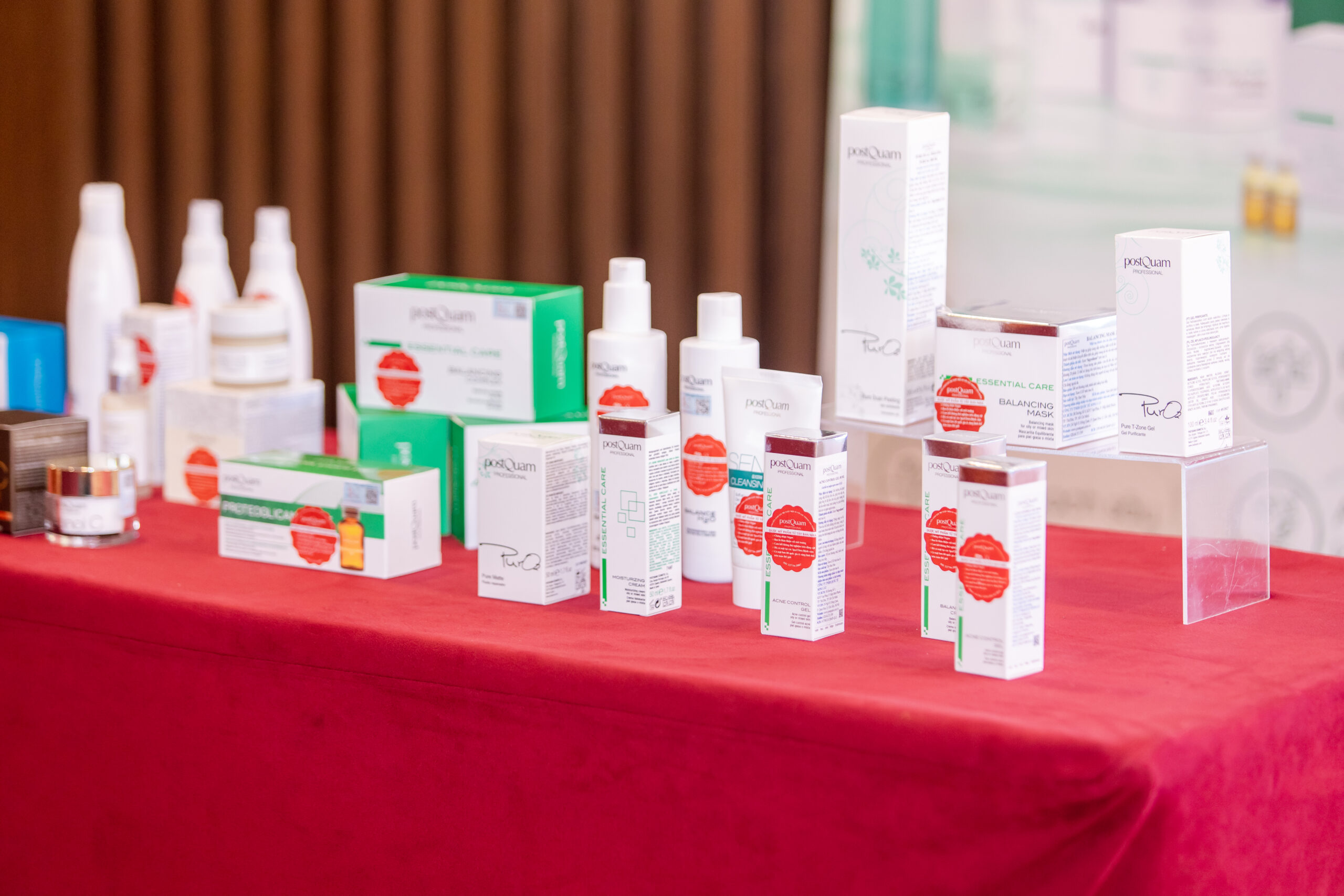 dược mỹ phẩm postQuam