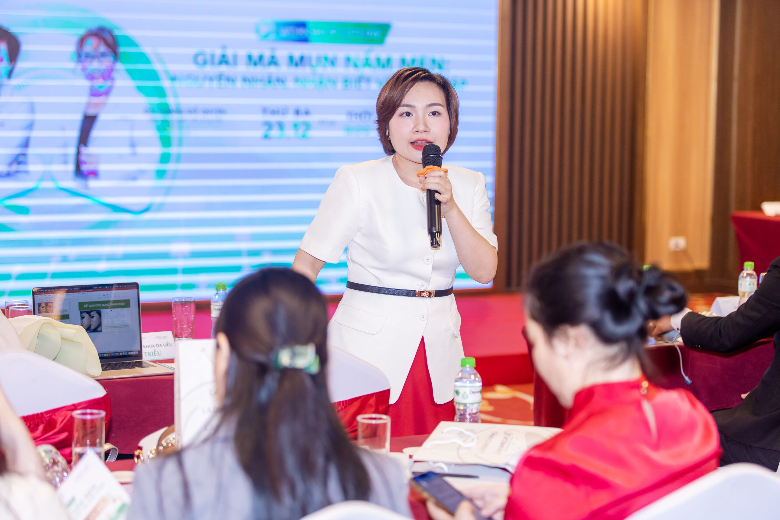 GIẢI PHÁP MỤN NẤM MEN - postquam