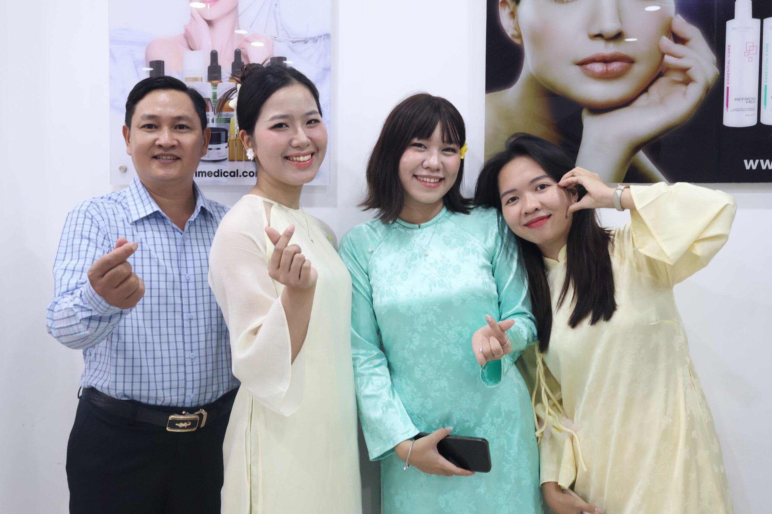 Tân niên 2026 - Song Cát